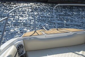 Karnic SL651 (225HP Boat License Needed)