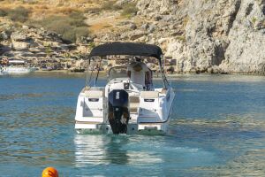 Karnic SL651 (225HP Boat License Needed)